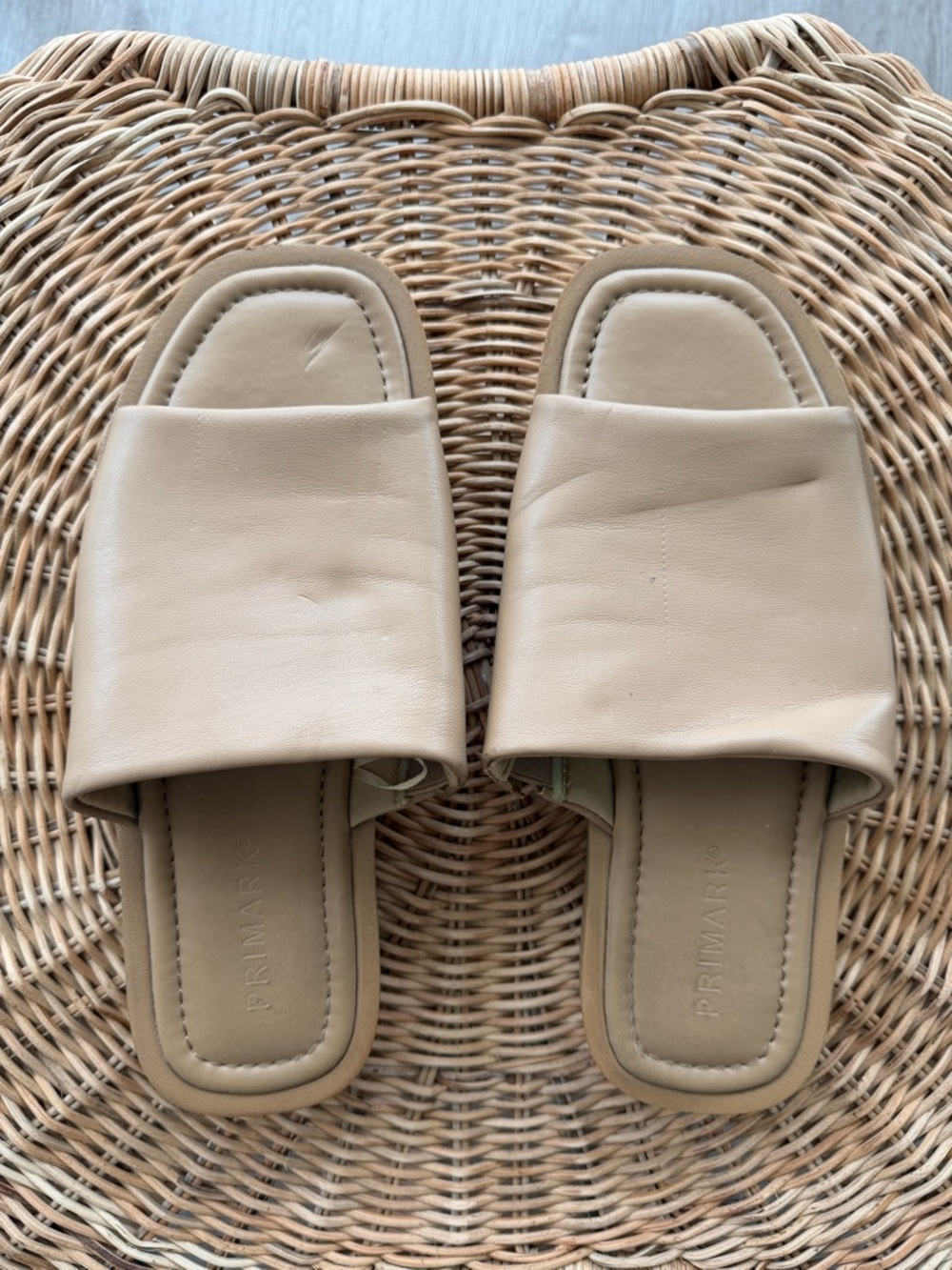 Primark Neutral Beige Slip-On Slide Sandals - size 8 US- 39 eu - preloved